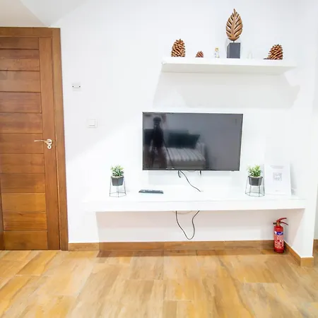 Rentitspain Confortable Apartamento Con Patio En Motril Exterior photo