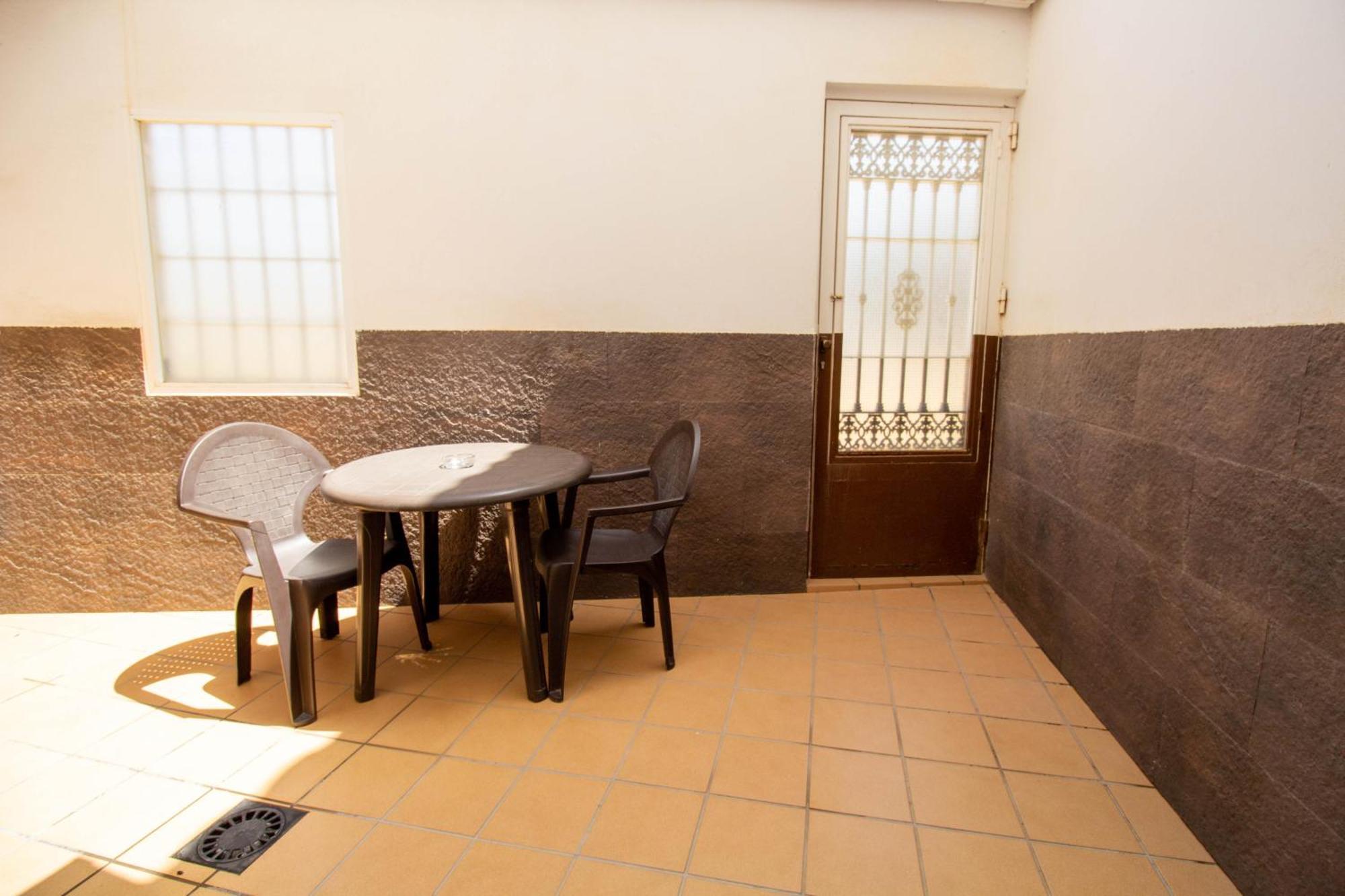 Apartment Rentitspain Confortable Con Patio En