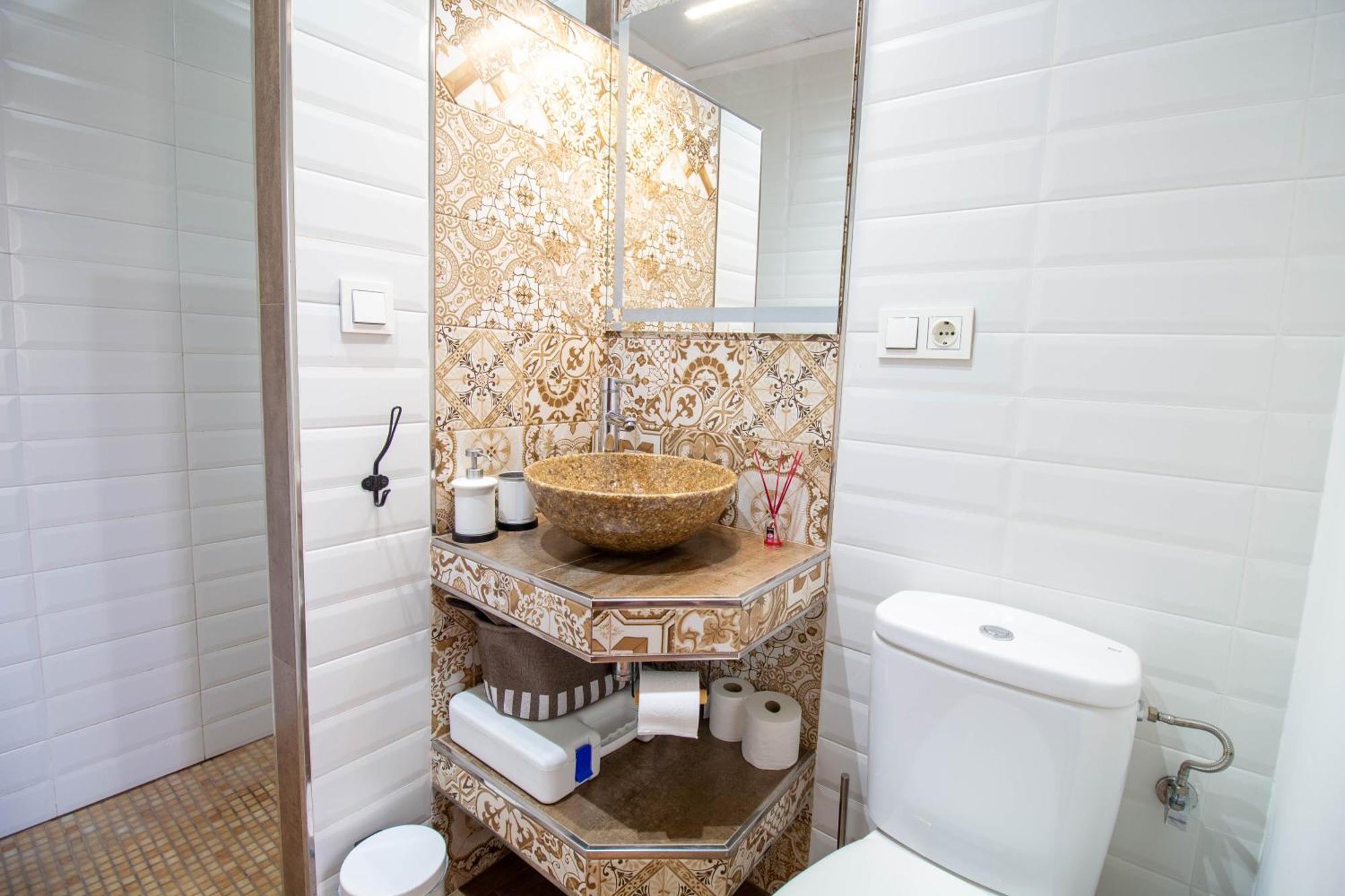 Apartment Rentitspain Confortable Con Patio En *