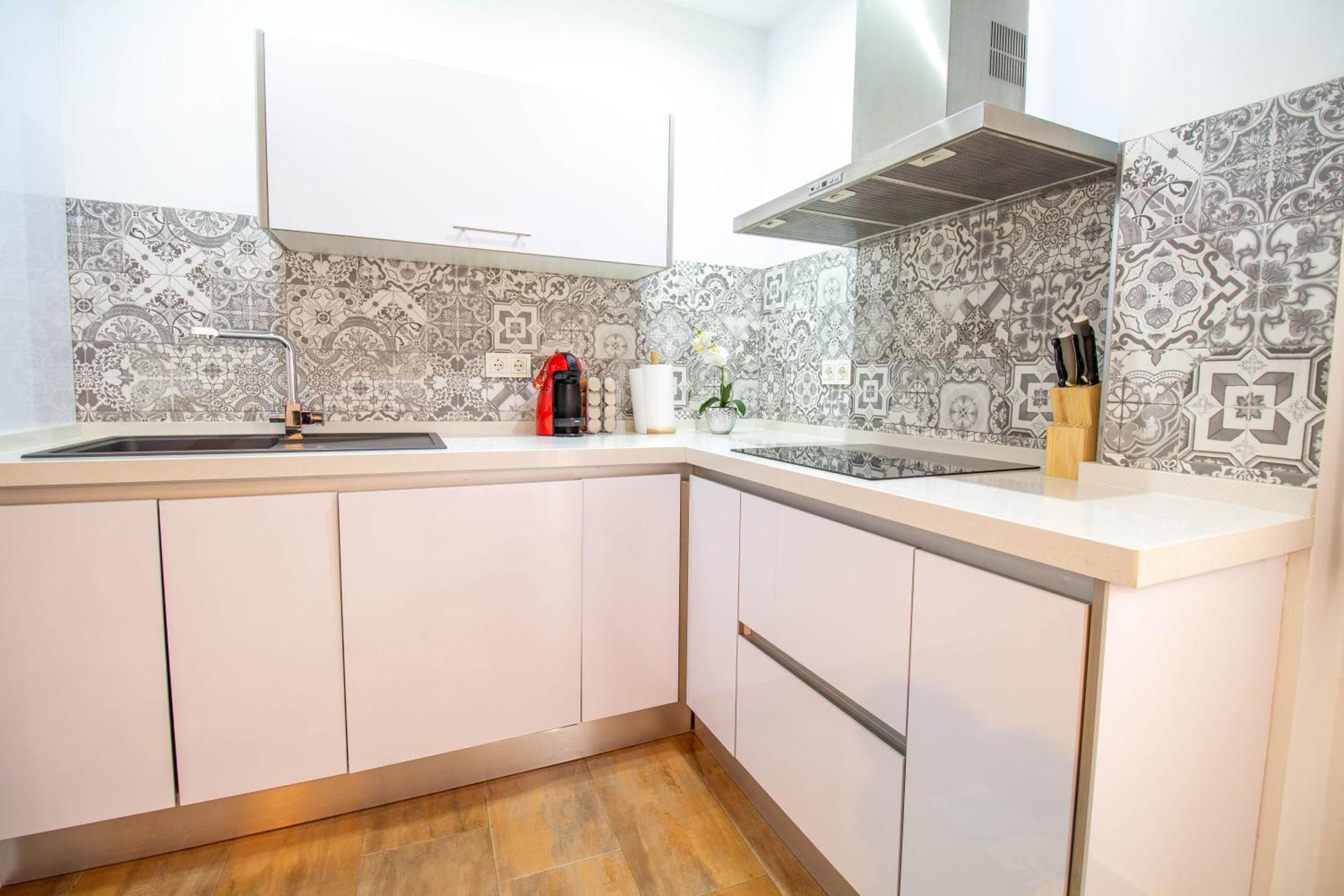 Rentitspain Confortable Con Patio En Apartment Motril